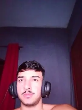 Cam4 Live Sex of robsonhaha