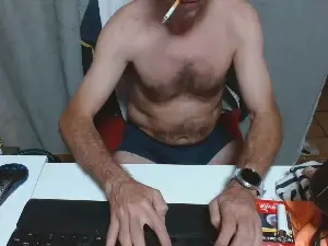 Cam4 Live Sex of hucho40
