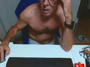Cam4 Live Sex Cam of hucho40