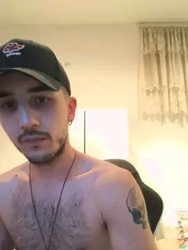 Cam4 Live Porn of Gufetto99