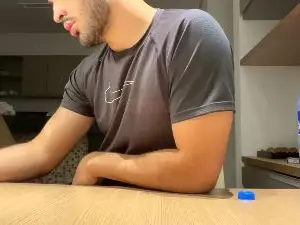Cam4 Live Sex Cam of Drgym18