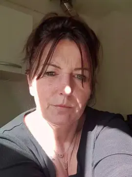 Cam4 Live Porn of Desiree1951