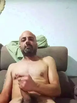 Cam4 Free Live Porn of MORBOVERS85