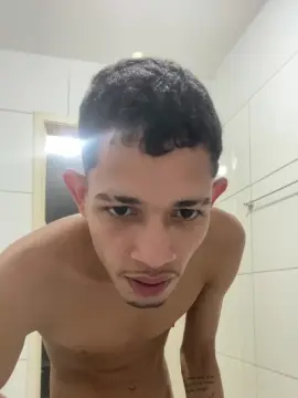 Cam4 Live Sex of Mlknovinhooo