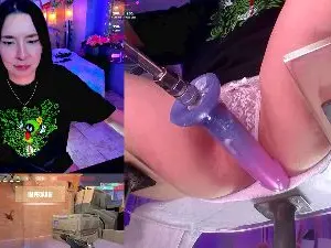 Cam4 Sex Cam of NicoleFerrel