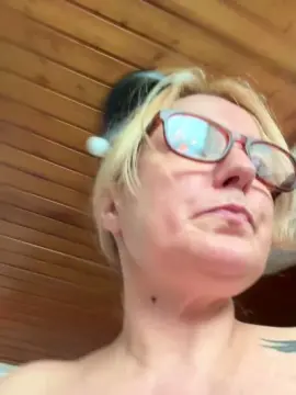 Cam4 Adult Video Chat of lucestellata