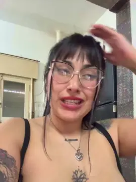 Cam4 Free Porn Cam of Lareyni26