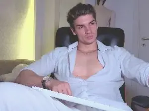 Cam4 Private Sex Chat of MaxKaidenn