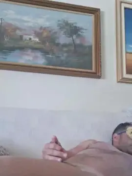 Cam4 Free Live Porn of Luiuk