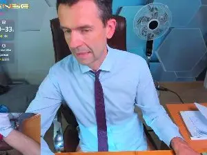 Cam4 Live Porn of HenryGarret