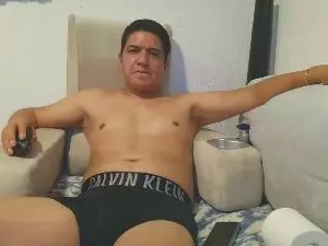 Cam4 Watch Live Sex Cams of yayo_33