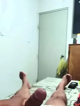 Cam4 Live Porn of rochaalvramiro1