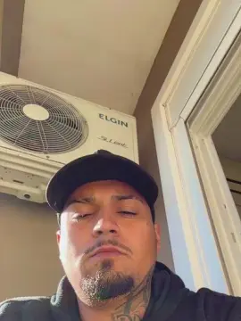 Cam4 Live Sex of Mrmalvadin