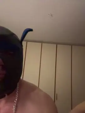 Cam4 Watch Live Sex Cams of Infestacon