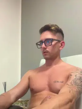 Cam4 Sex Cam of masterboss_
