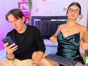 Cam4 Live Porn of Mariana_Ronny