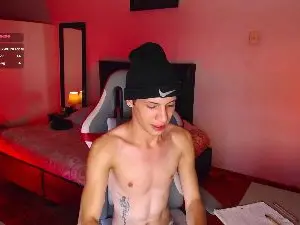 Cam4 Live Sex Cam of santiagocutexxx