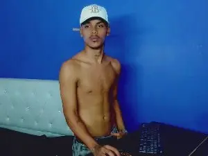 Cam4 Nude Webcam of angel_foxc_