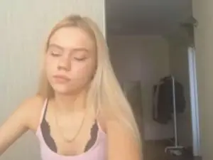 Cam4 Nude Webcam of HaileyMillea