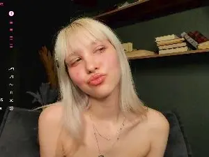 Cam4 Nude Webcam of Summer_Lilac