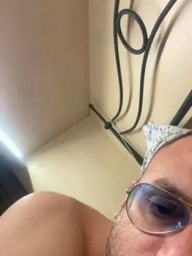 Cam4 Adult Video Chat of Tonyemaran