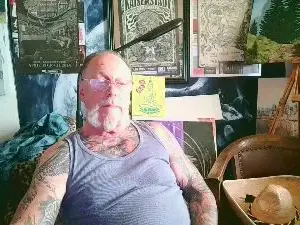 Cam4 Sex Chat of blindsurfer