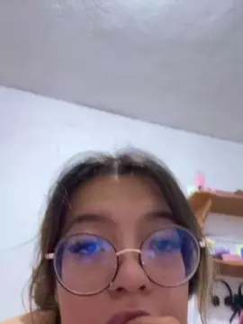 Cam4 Sex Chat of Cami_sanchez