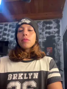 Cam4 Free Live Porn of JulietaBass