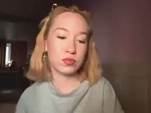 Cam4 Free Live Porn of MiraVandrunen
