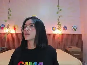Cam4 Free Porn Cam of daphne_courtis