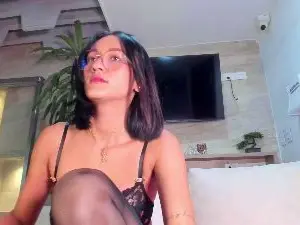 Cam4 Private Sex Chat of daphne_courtis