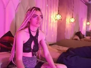 Cam4 Free Live Porn of PINKY_DOLL777