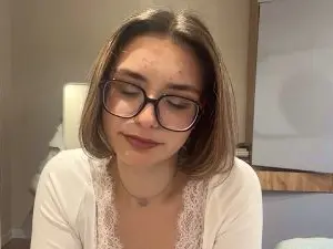 Cam4 Sex Cam of LaureneCables