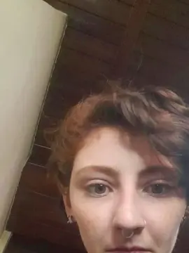 Cam4 Free Live Porn of ASTRIDSHINE