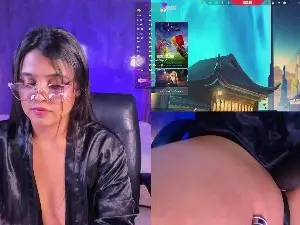 Cam4 Free Porn Cam of LuciaReid