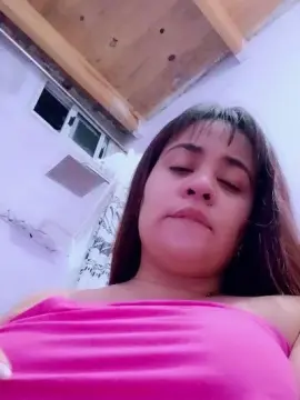 Cam4 Sex Cam of Giulicurvy