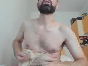 Cam4 Live Porn of italysexyman
