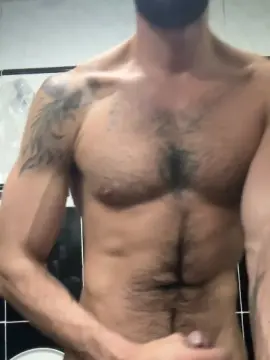 Cam4 Sex Chat of Xxxguyunderyou