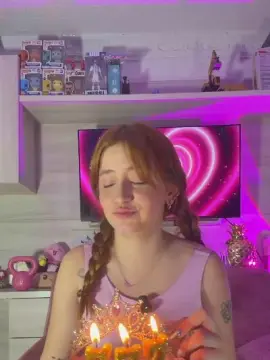 Cam4 Adult Video Chat of Littlejenn777
