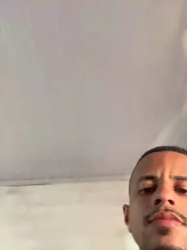 Cam4 Live Sex Cam of Soaresluucas29
