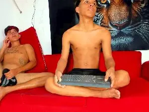 Cam4 Live Porn of tyler_twink_boy