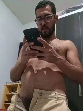 Cam4 Sex Cam of HShotsmilegyn