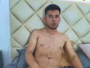 Cam4 Nude Webcam of ThiagoVegga
