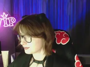 Cam4 Private Sex Chat of Luna_Cherry