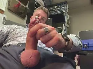 Cam4 Free Live Porn of canadiangooner