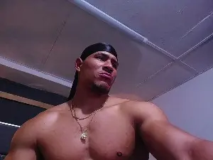 Cam4 Free Live Porn of teddyfit_19cm