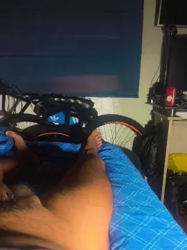 Cam4 Free Live Porn of pierohot204