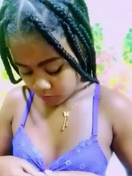 Cam4 Live Porn of ameline1