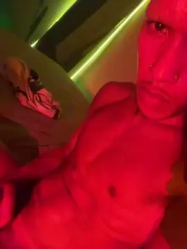 Cam4 Live Porn of MarlonCaravelas