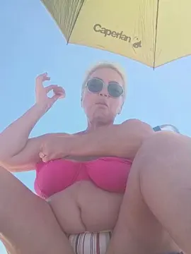 Cam4 Watch Live Sex Cams of LindaL69
